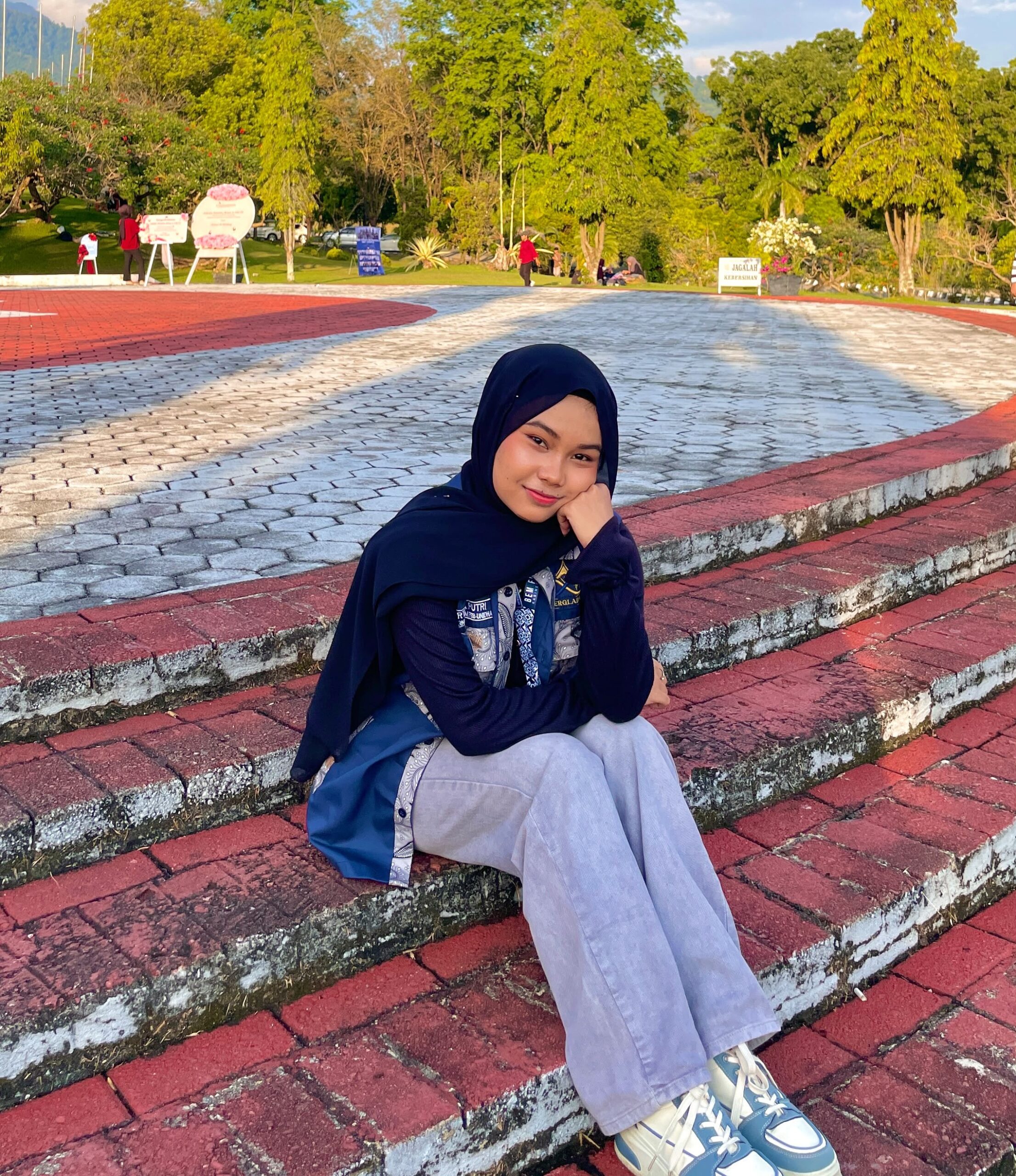Artika Putri Gubernur BEM KM FEB UNIDHA